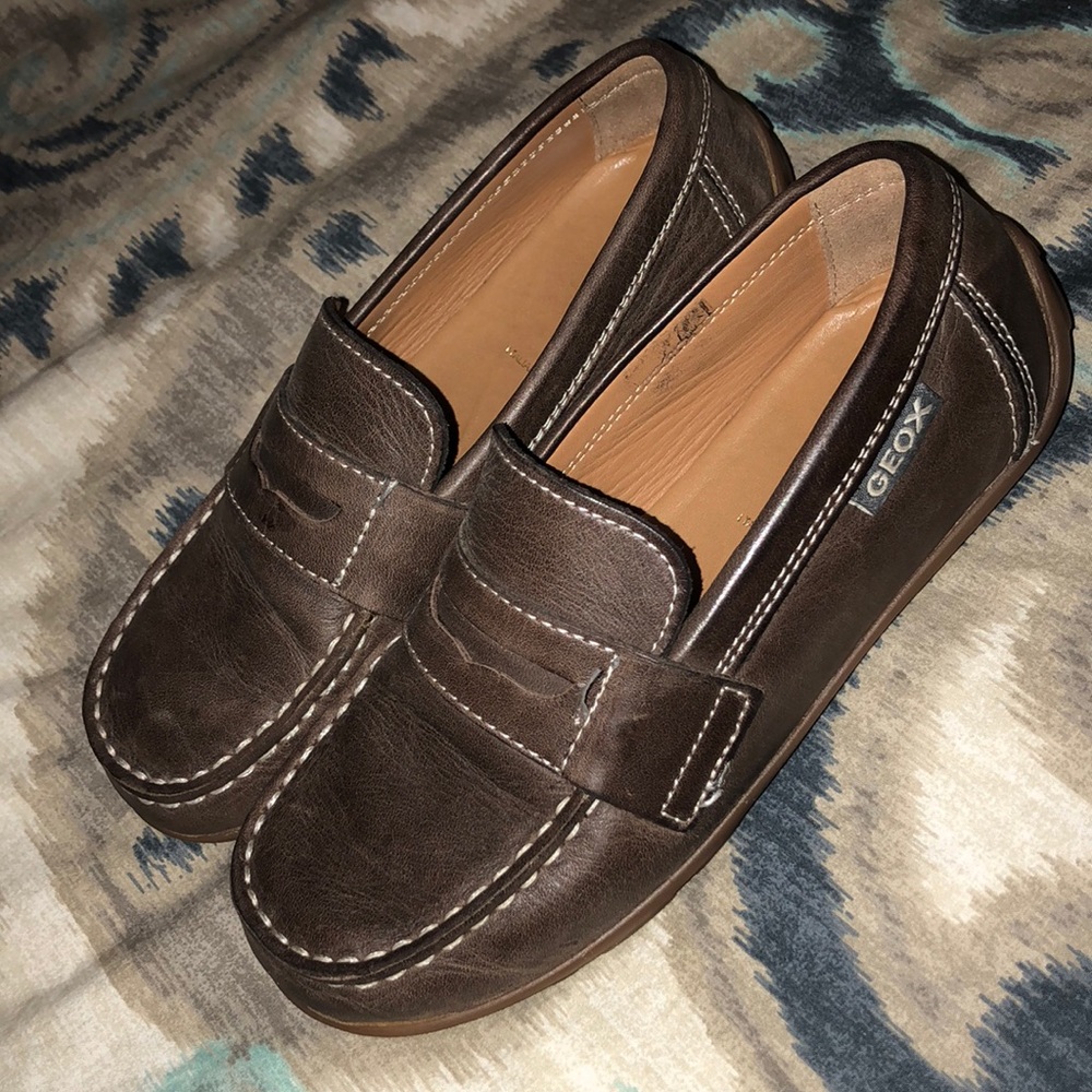 GEOX - Leather - Boys Dress Loafer - Size 31